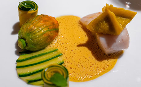 「浅草」というテロワールを繊細で温かな料理に昇華させていきたい