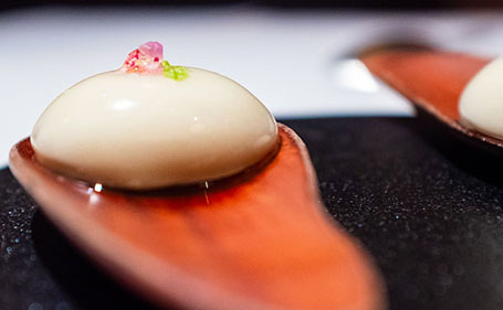 素材感を大切にする味わいだからフレンチとも極上の好相性だと実感